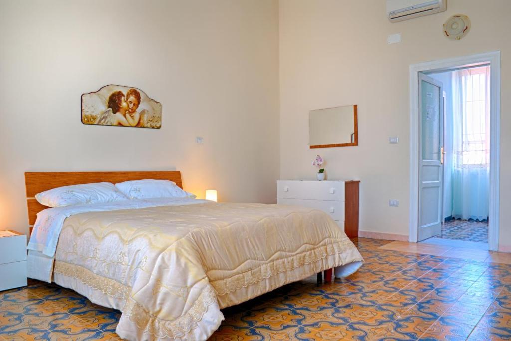 Bed And Breakfast Sommavesuvio Pollena Trocchia Habitación foto